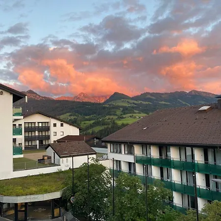 Allgaeustern מלון 4*